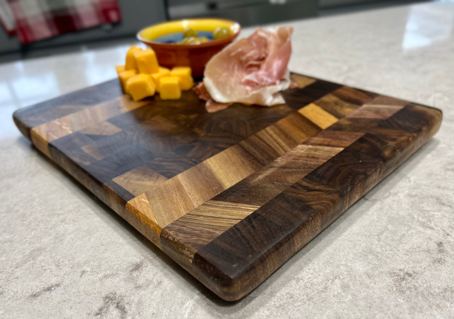 End grain & edge grain cutting board